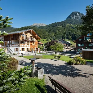 Apartment Am Dorfplatz, Oberstdorf